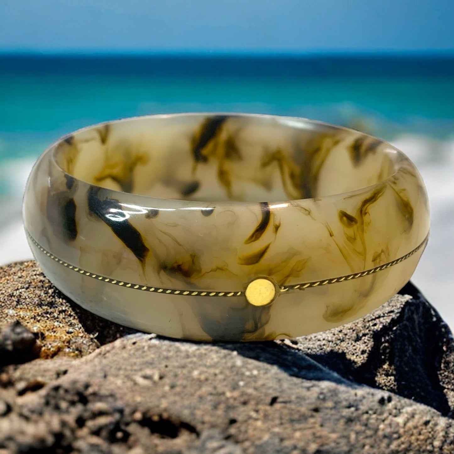 Au Naturel Resin and Gold Bangle-Bracelet