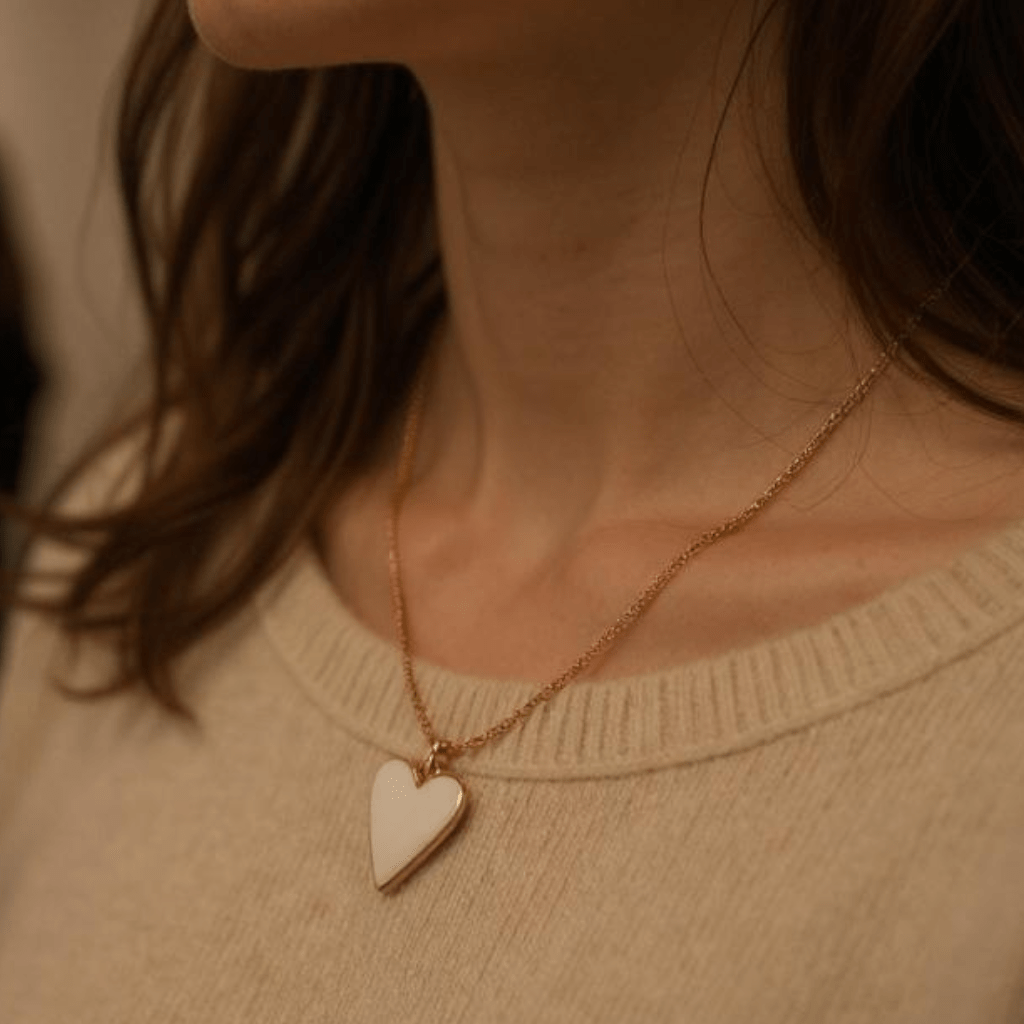 Heart of Glass White Necklace -