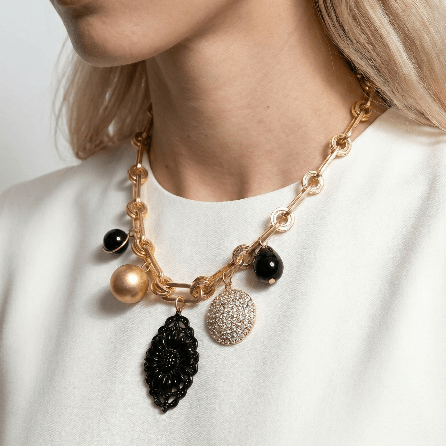 Jeanie Dreams Gold and Black Vintage Statement Necklace - 