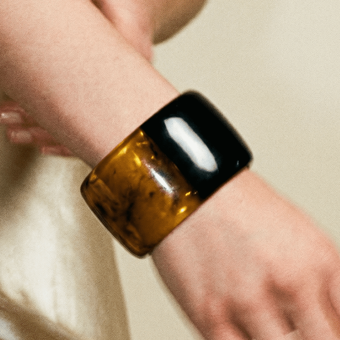 The Bangles Black Resin Cuff - Bracelet